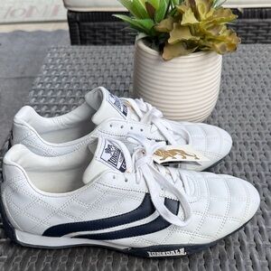 Lonsdale Women’s White and Black Athletic Shoes size 8